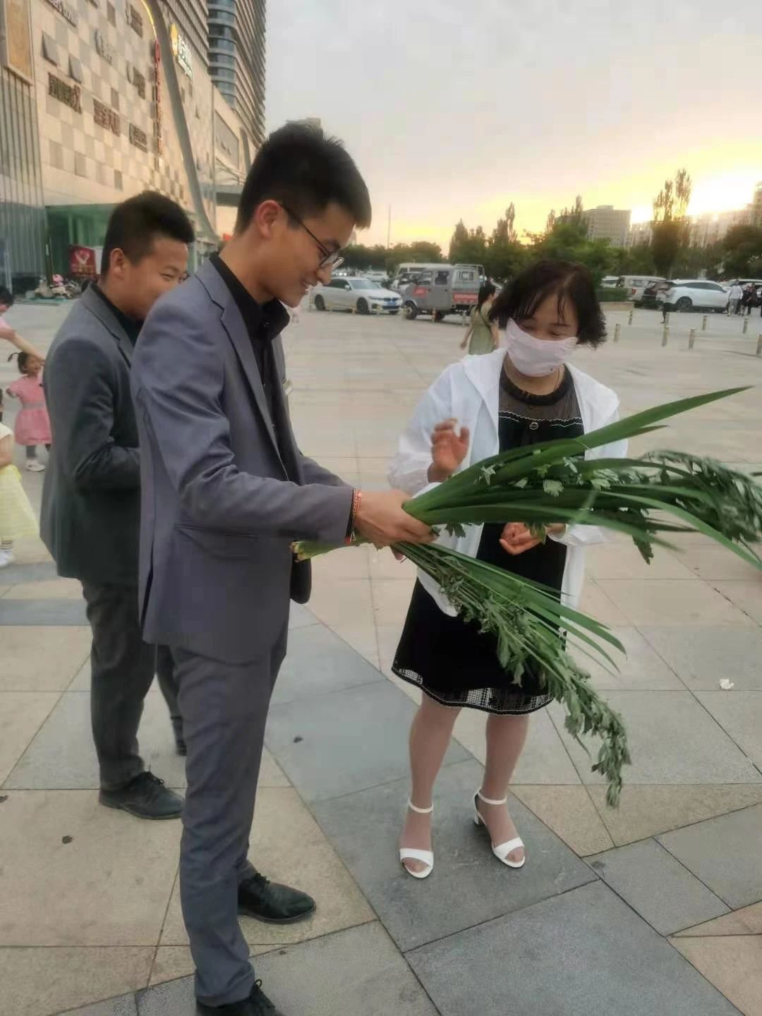 1623996817851359.jpg 1623996817851359.jpg